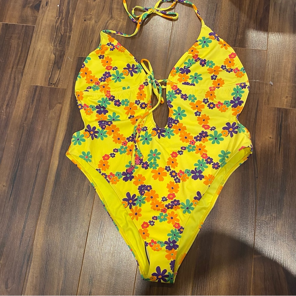 Kendall & Kylie one piece bathing suit